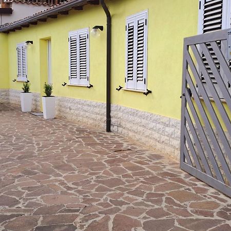 Casa Gialla ลาควิลา ภายนอก รูปภาพ